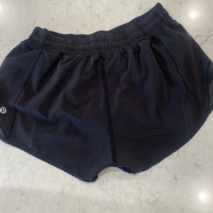 Lululemon Hotty Hot Shorts size 6